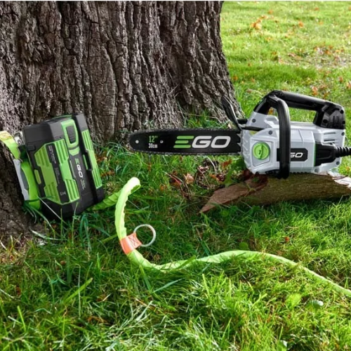 Kit CSX3002 de Motosierra de 30 cm de longitud de corte + Batería y Cargador Gama PRO X de EGO POWER
