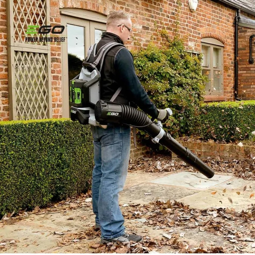 Soplador Fijo LB6002E EGO POWER con Mochila Gama Power+, batería y cargador