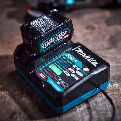 MAKITA Cargador Rápido de Baterías XGT® DC40RA 40Vmax